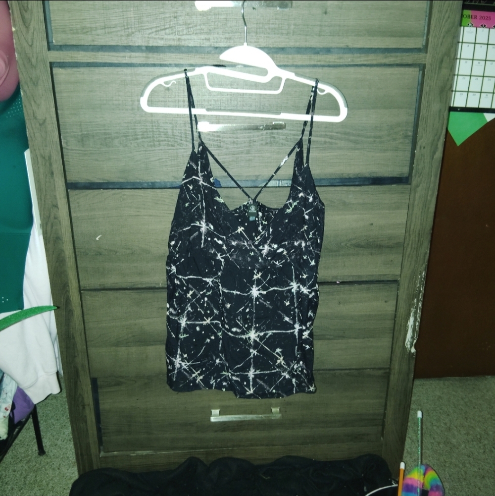 VOLCOM black/White Star Print Tank Top- Large